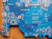 Sony VAIO SVF153 HKDA DAHKDAMB6A0 Photo (3).JPG